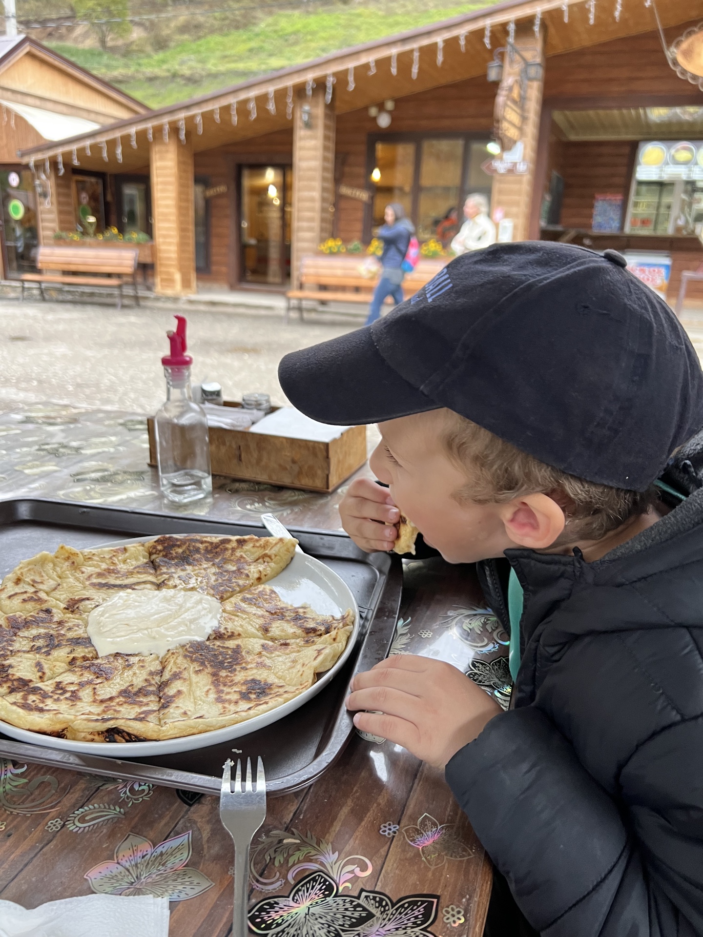 Туристическое кафе в Долине нарзанов 