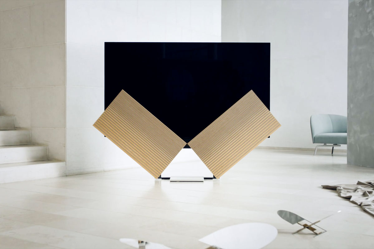 Bang &amp; Olufsen BeoVision Harmony 77