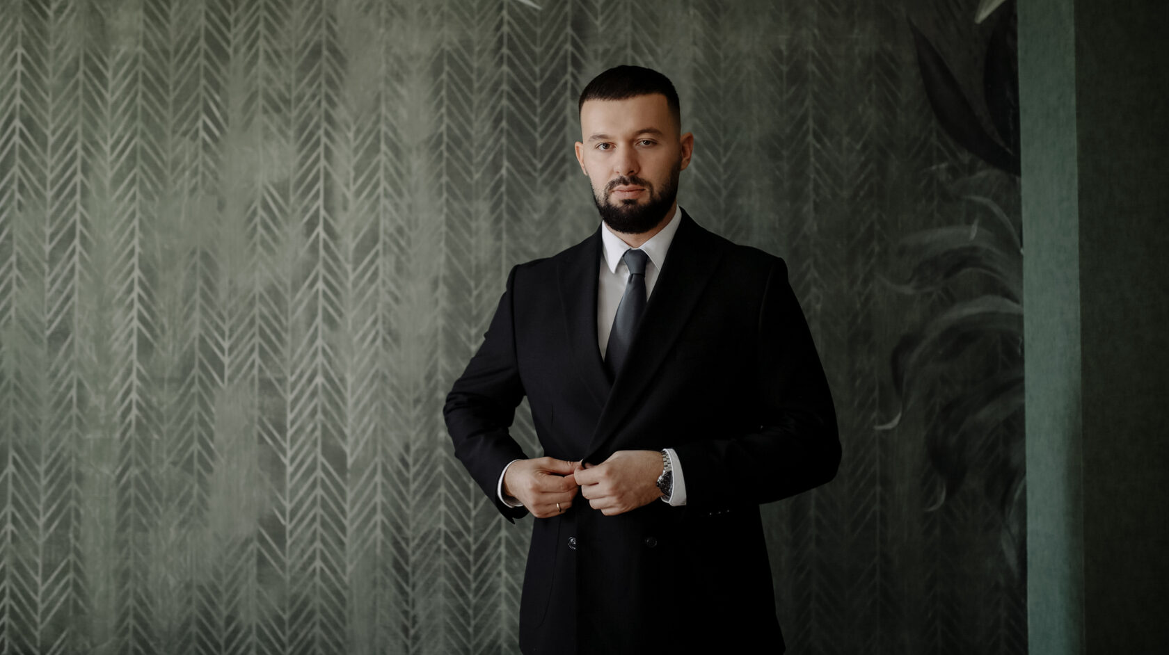 Адвокат по уголовным делам Волков И.В.