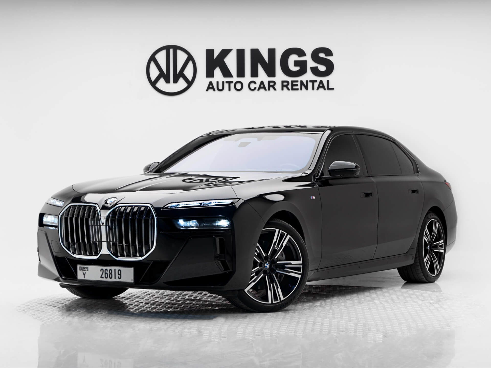 Аренда BMW 740i 2023 в Дубае | KINGS RENTAL CARS