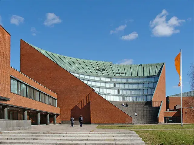 Университет Аалто (Aalto University) в Хельсинки, Финляндия.