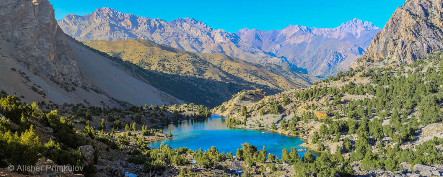 Таджикистан туризм. Гора Чилдухтарон в Таджикистане. Чилдухтарон для туризма. Озеро Искандеркуль Таджикистан. Ландшафт Муминабада Таджикистан.