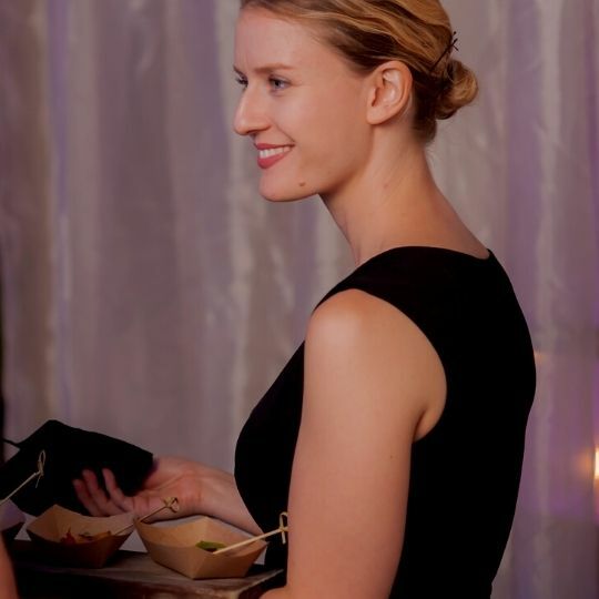 How to Hire a Waitress in LA Julia Valler Event Staffing