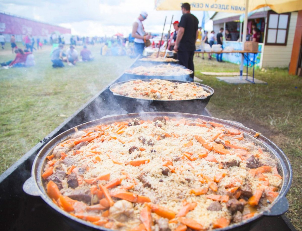 Выездной плов от Chefs Catering.