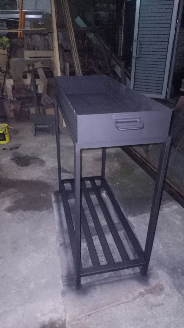 Мангал с дровницей