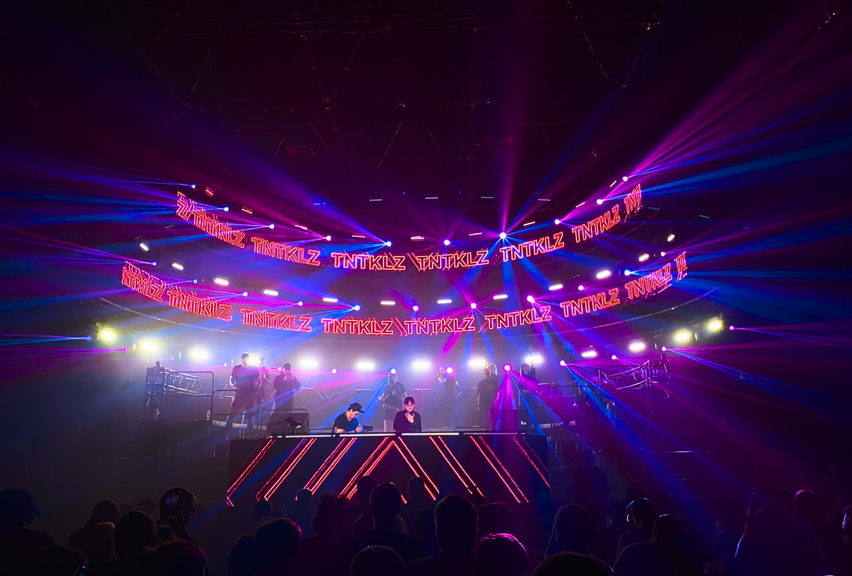 аренда экранов, led-экраны, светодиодные экраны, шоу, event