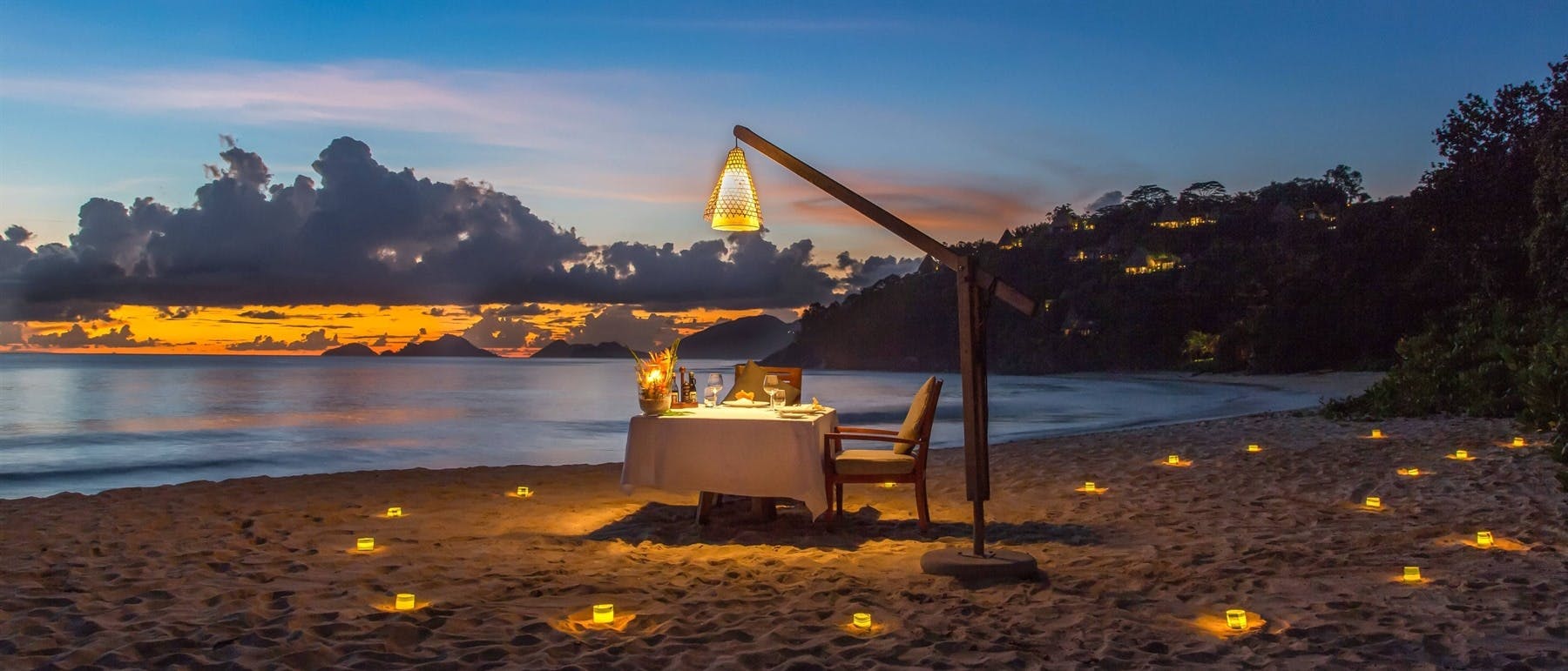 Designer Dining на пляже Anantara Maia