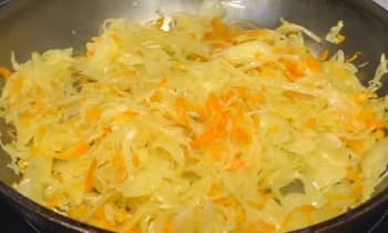 Приготовление борща из квашеной капусты: шаг 4