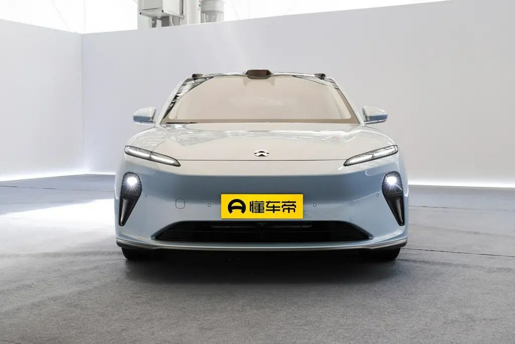 Nio et5