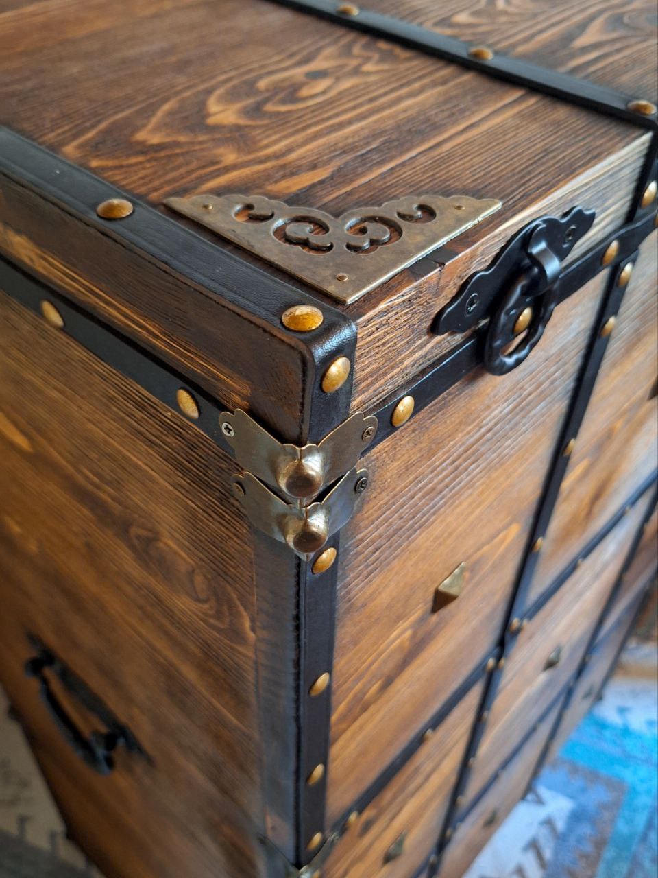 сундук тумба