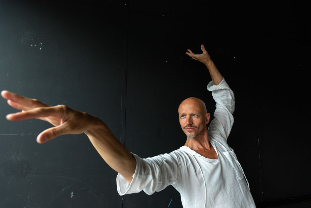 The Energy — Konstantin Grouss dance improvisation, photographed by Irina Trushina