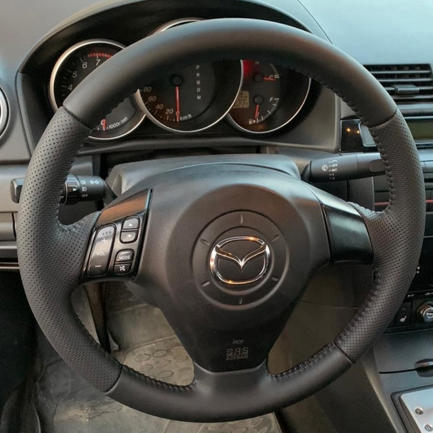 диаметр руля мазда 3. мазда 3 2008 руль. Mazda 6 gj руль. мазда 3 хэтчбек 2007 руль. руль мазда cx5.