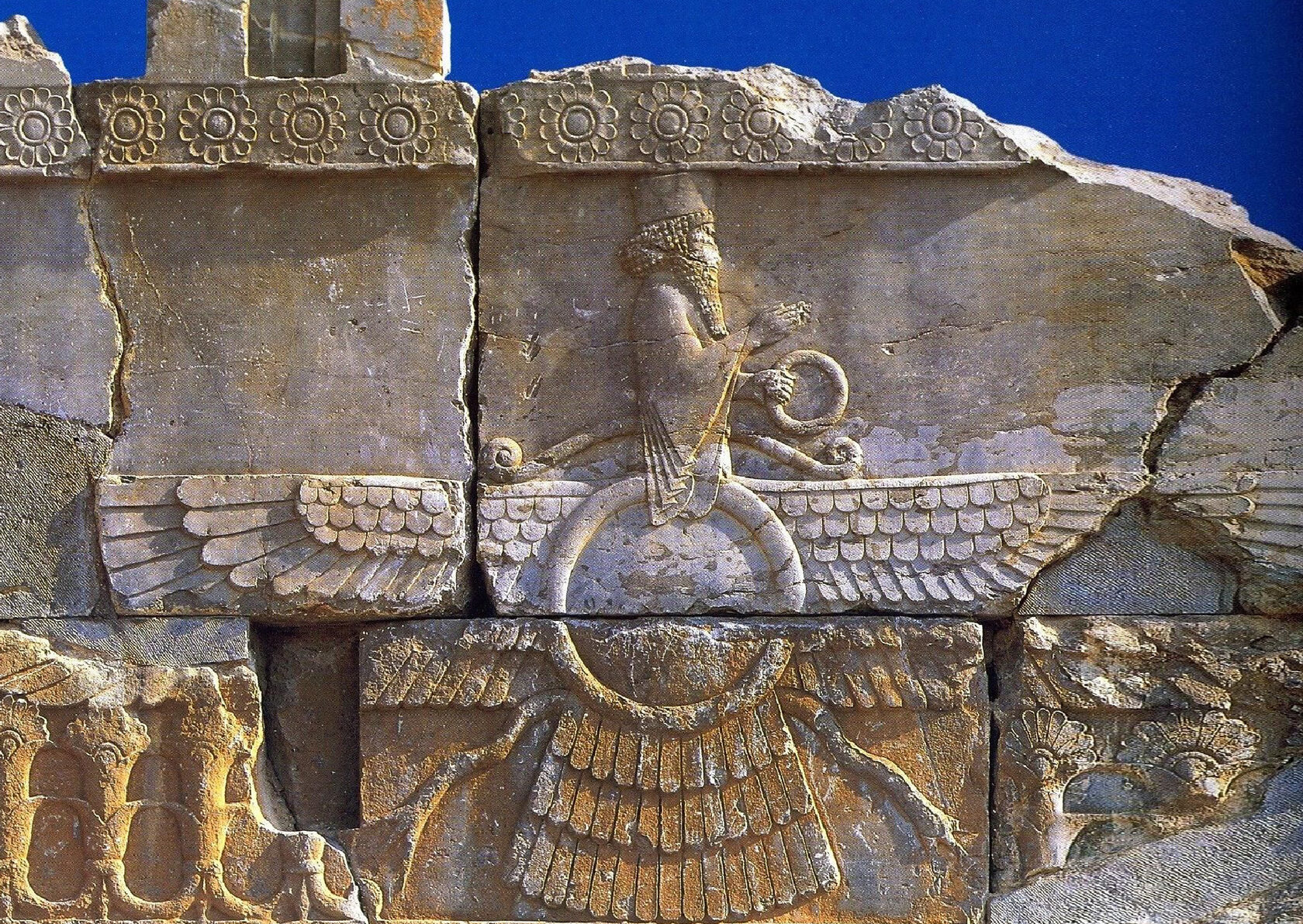 В четвертом моем походе бог ашшур. Ахурамазда Бог Персии. Бог Ашшур Ассирия. Зороастризм Ахурамазда. Шумерский Бог Ашшур.