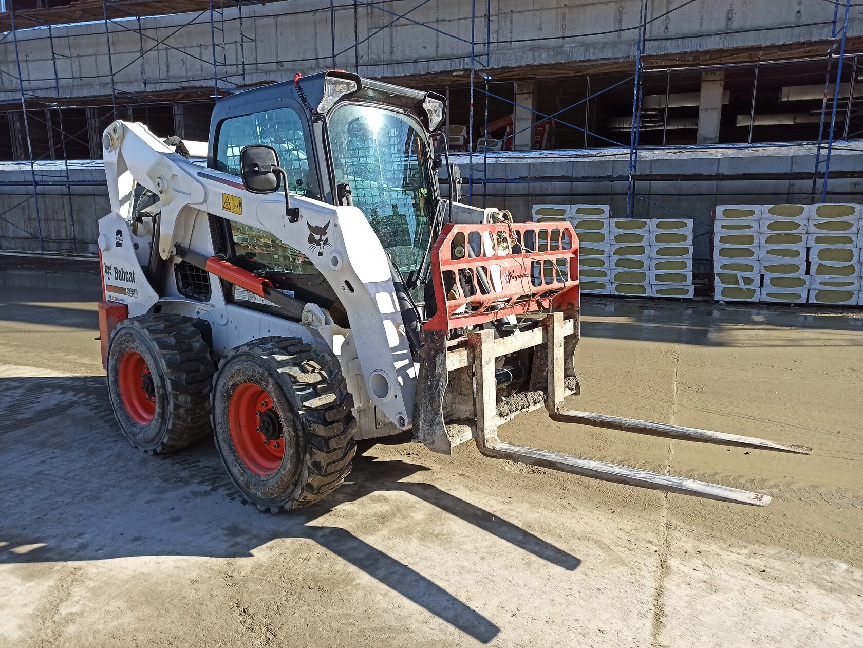 Бобкэт 650. Грузоподъемность Бобкэт s650. Bobcat s650 грузоподъемность. Bobcat 7010330. Bobcat 6706098.