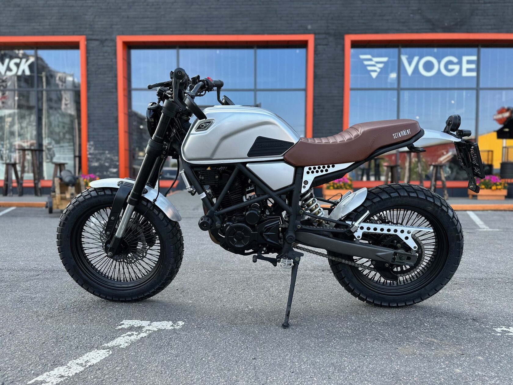 Forte scrambler 300. Фуэго скремблер 250. Мотоцикл Fuego Scrambler 250. Fuego Scrambler 300. Скрамблер Фуего 300.