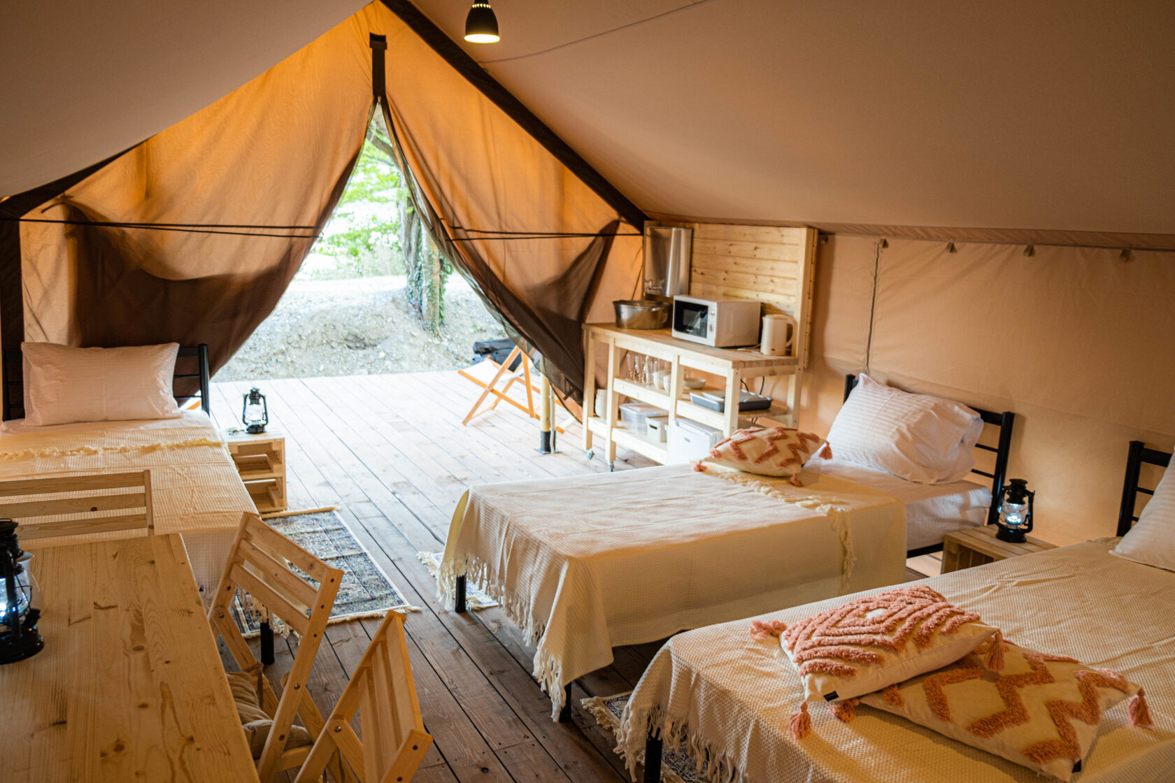 ABRAU GLAMPING – глэмпинг в Краснодарском крае на берегу озера Абрау