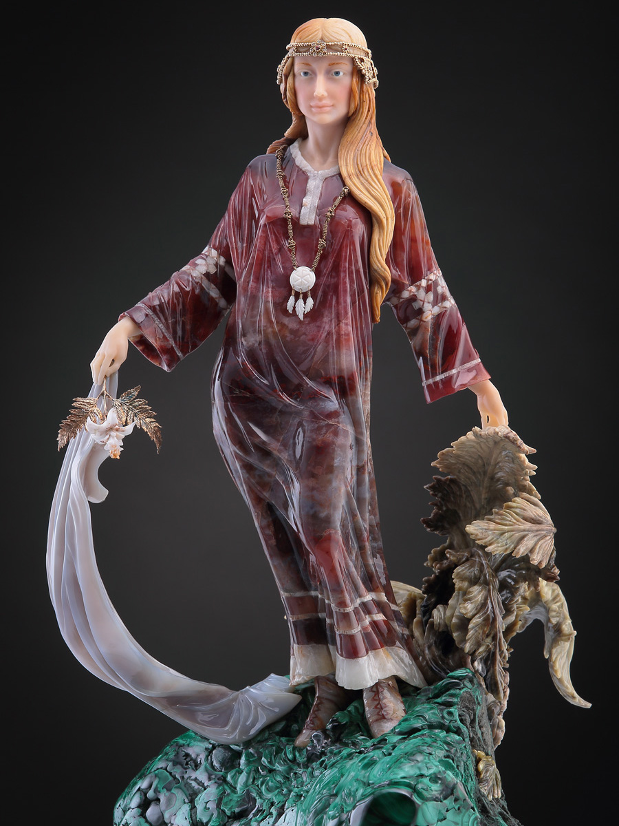 Cкульптура «Купава» из природного камня | Святогор