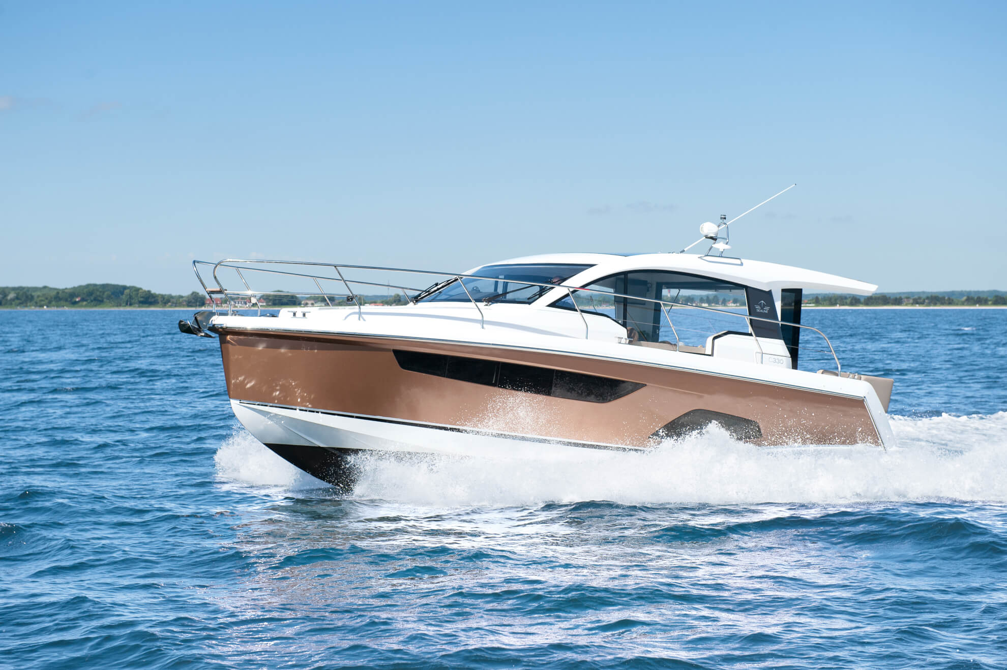 Sealine s37