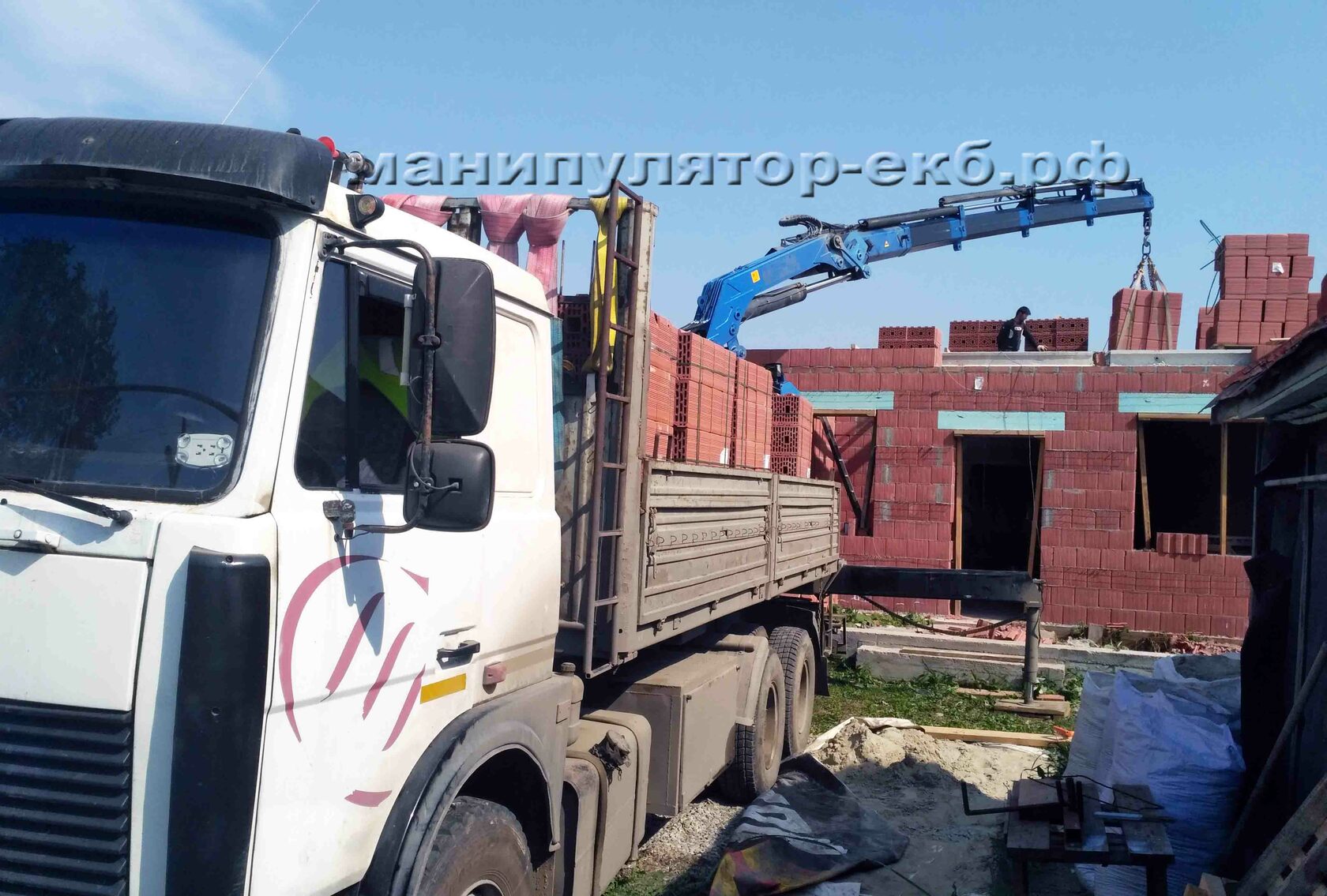 Самогруз с краном 7т на заднем свесе