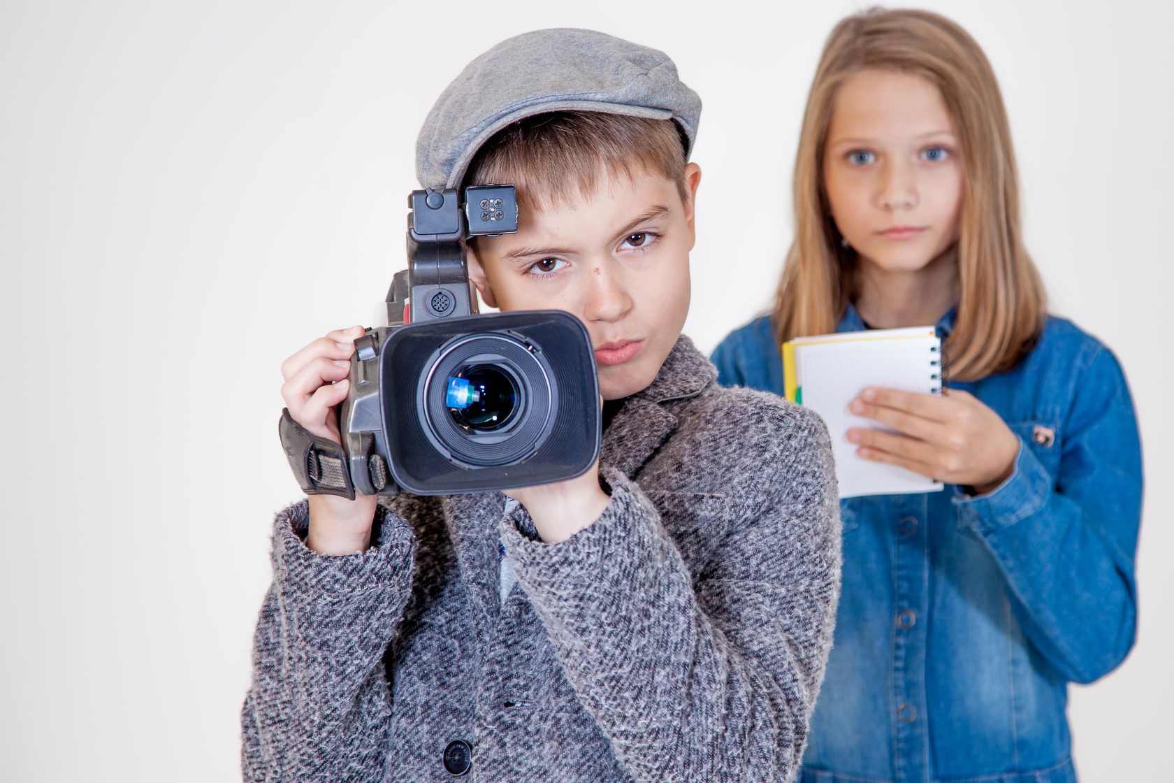 Отзыв детскому фотографу. Юный журналист. Школьники журналисты. Журналистика для детей. Тележурналистика для детей.