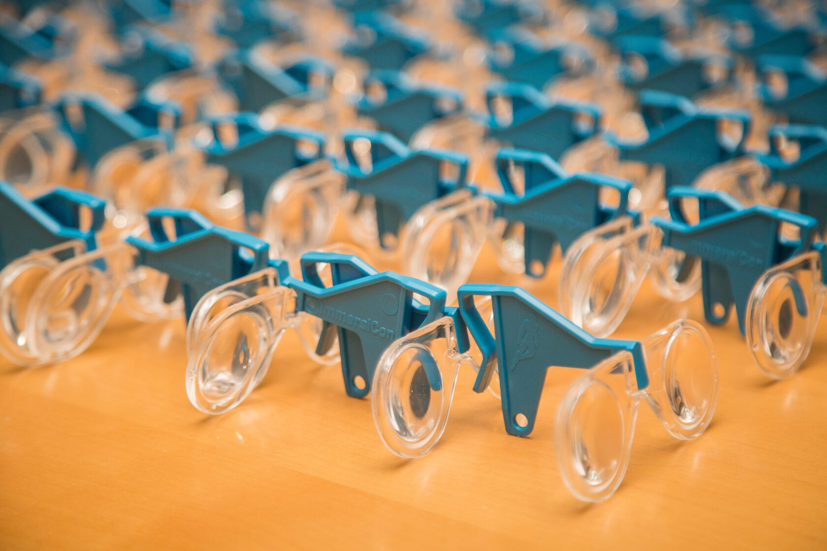 ImmersiCon smartphone