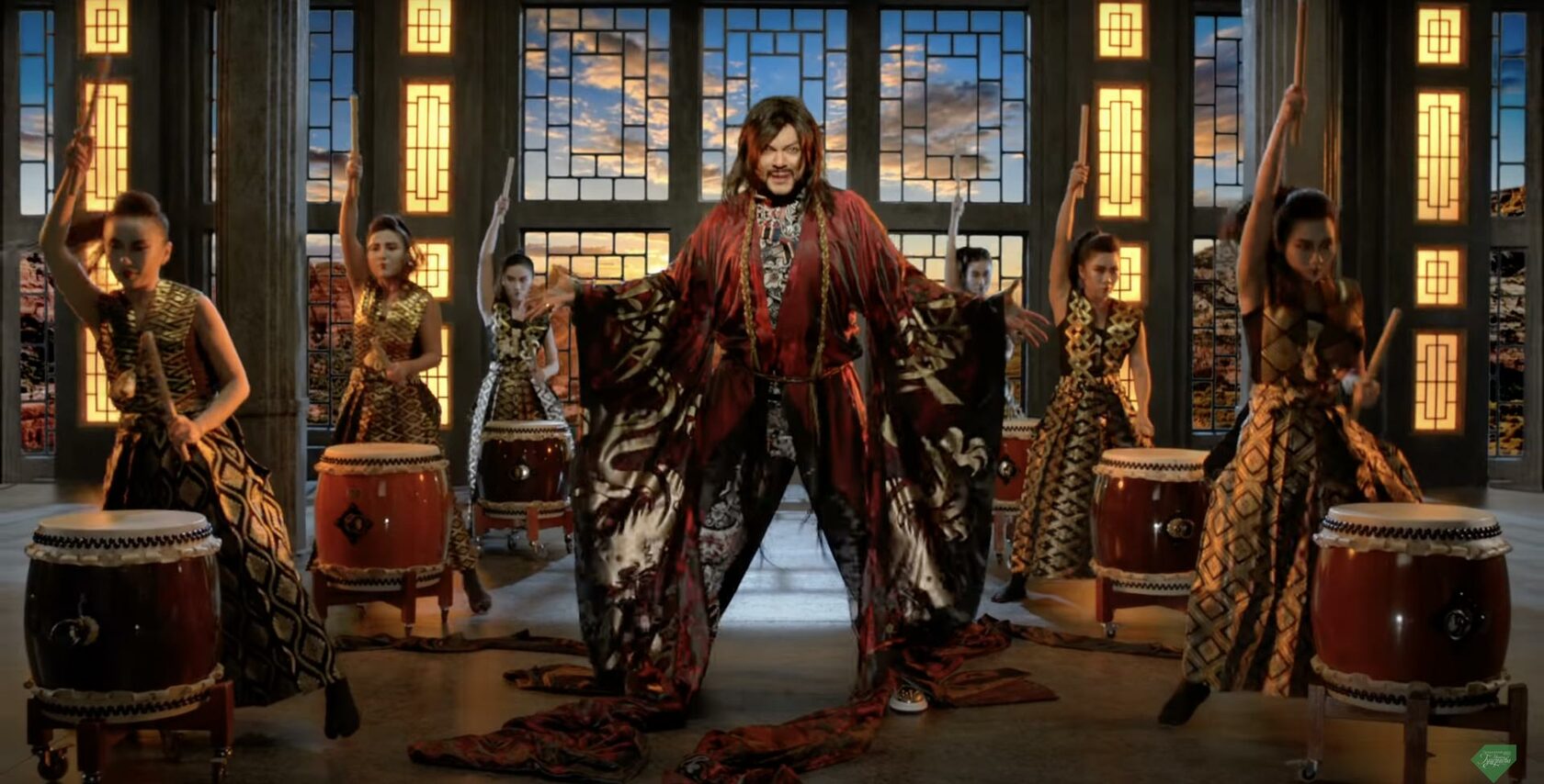 новый клип киркорова. киркоров химера. филипп киркоров клипы. филипп киркоров - magico amor (альбом 2001). киркоров химера.