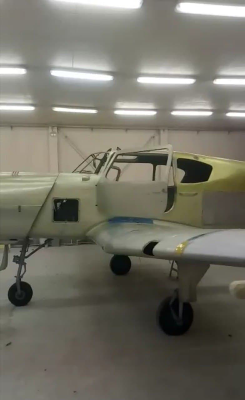 Ремонт поверхности и покраска самолета Як-18Т (Тешка)