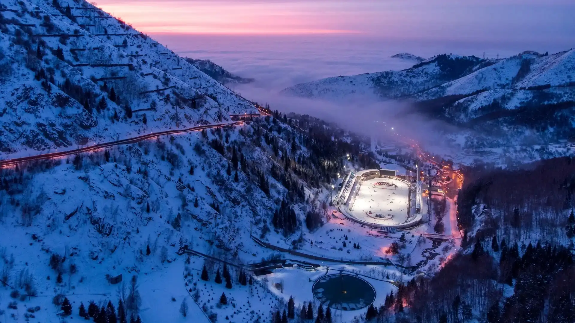 Медео высокогорный каток в Алматы