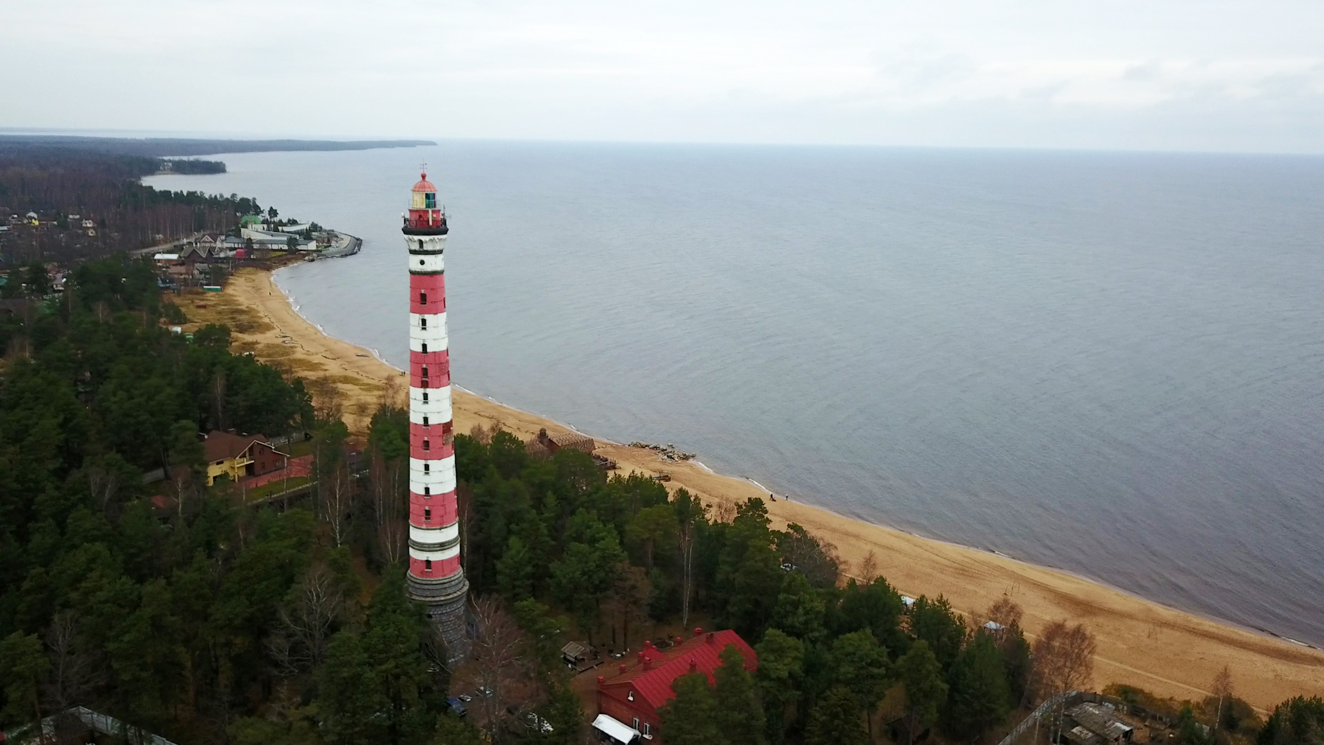 Осиновецкий маяк на ладожском озере пляж фото