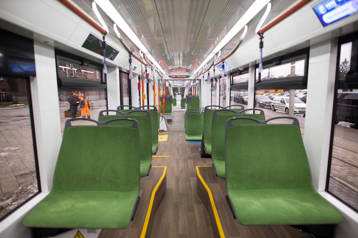 Видео реклама в общественном транспорте