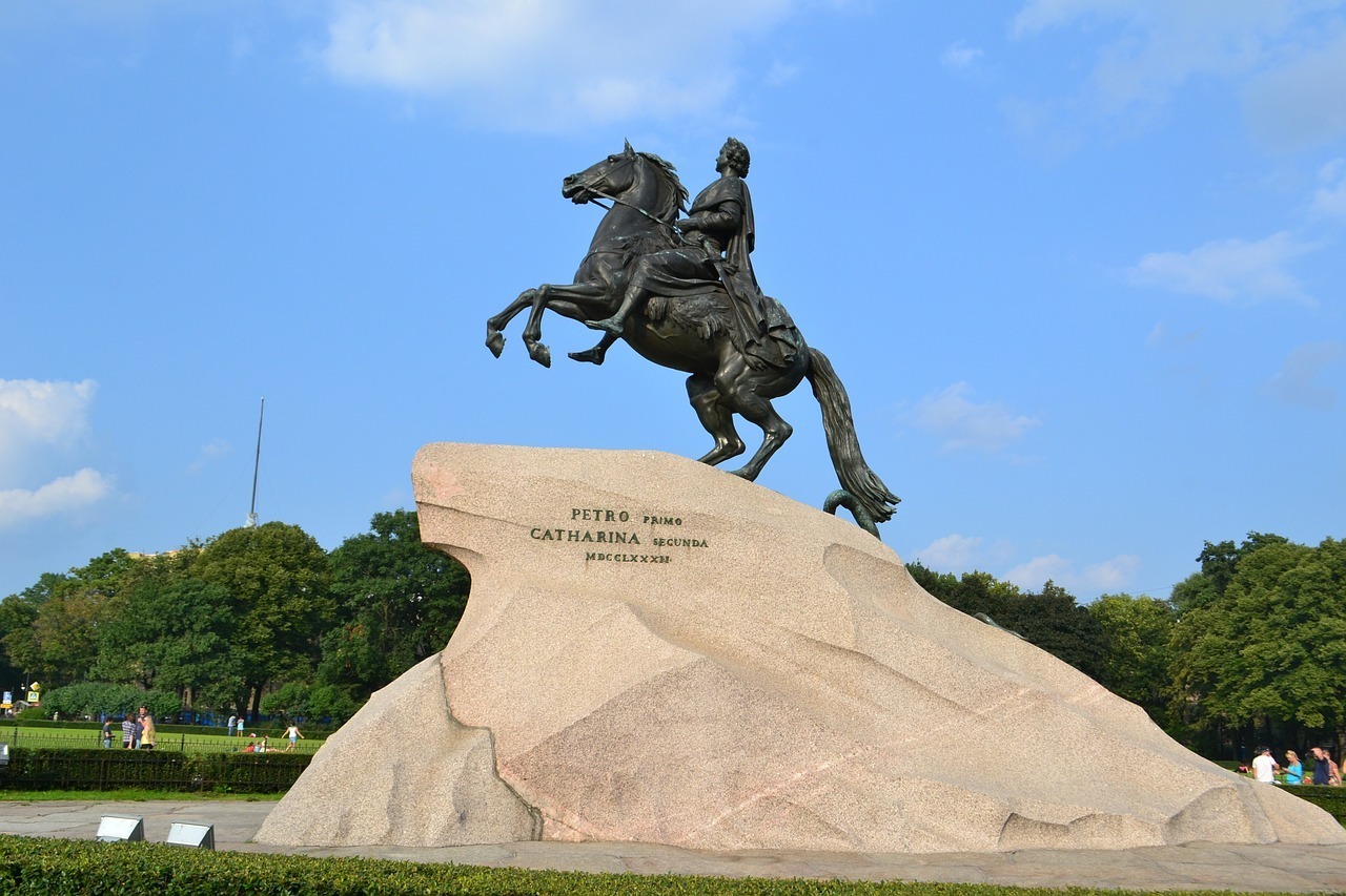 Памятник петру в санкт петербурге медный