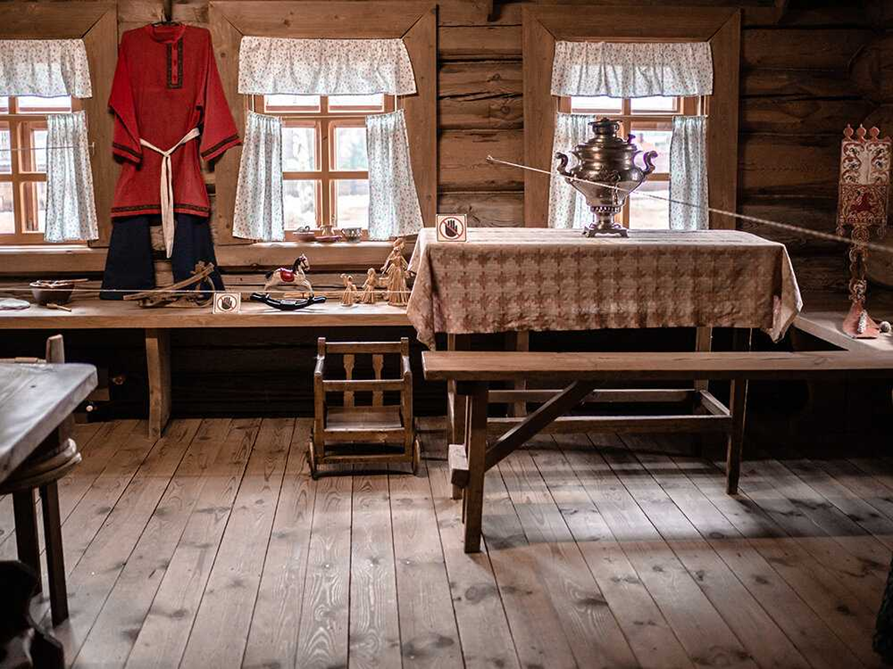 Музей русской провинции. Музей зодчества Суздаль. Музей крестьянского быта Суздаль. Суздальский музей деревянного зодчества. Суздаль деревянное зодчество.