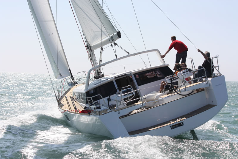 Тест-драйв парусной яхты Beneteau Sense 50