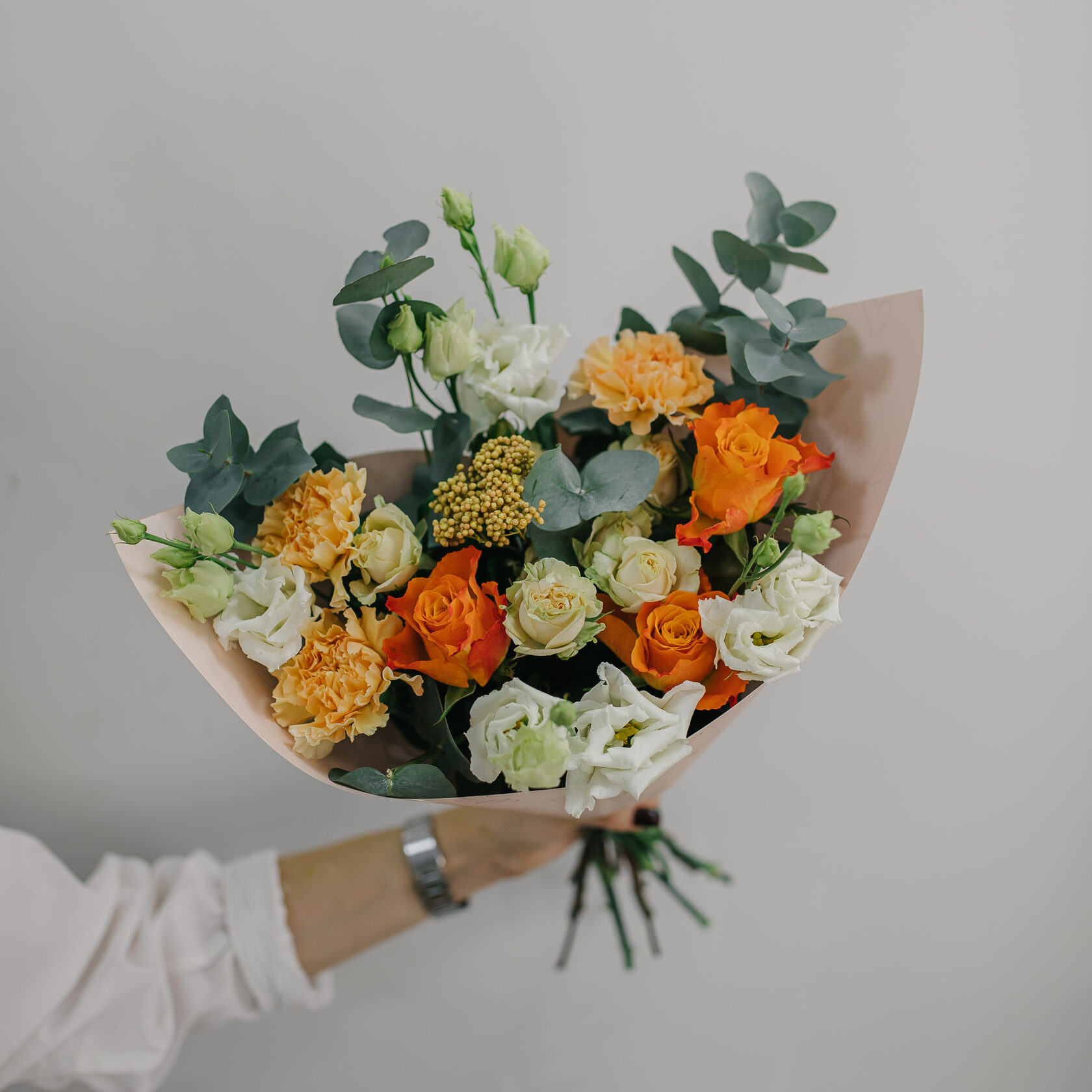 Цветыш рф 15 альстромерий микс. Букеты цветов красивые необычные картинки. Ширина букета. Букет герберы на длинных ножках фото. Букеты цветов красивые необычные картинки.