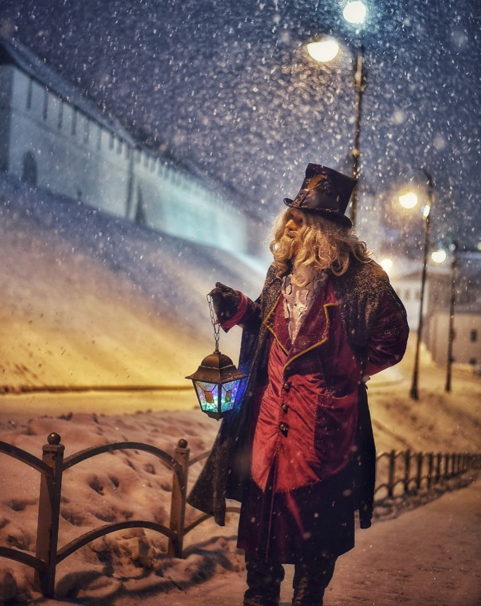 Фонарщик фаролеро. Фаролеро экскурсия Санкт-Петербург. Экскурсия Фаролеро Казань. Фонарщик Фаролеро Нижний Новгород. Экскурсия с фонарщиком Фаролеро.