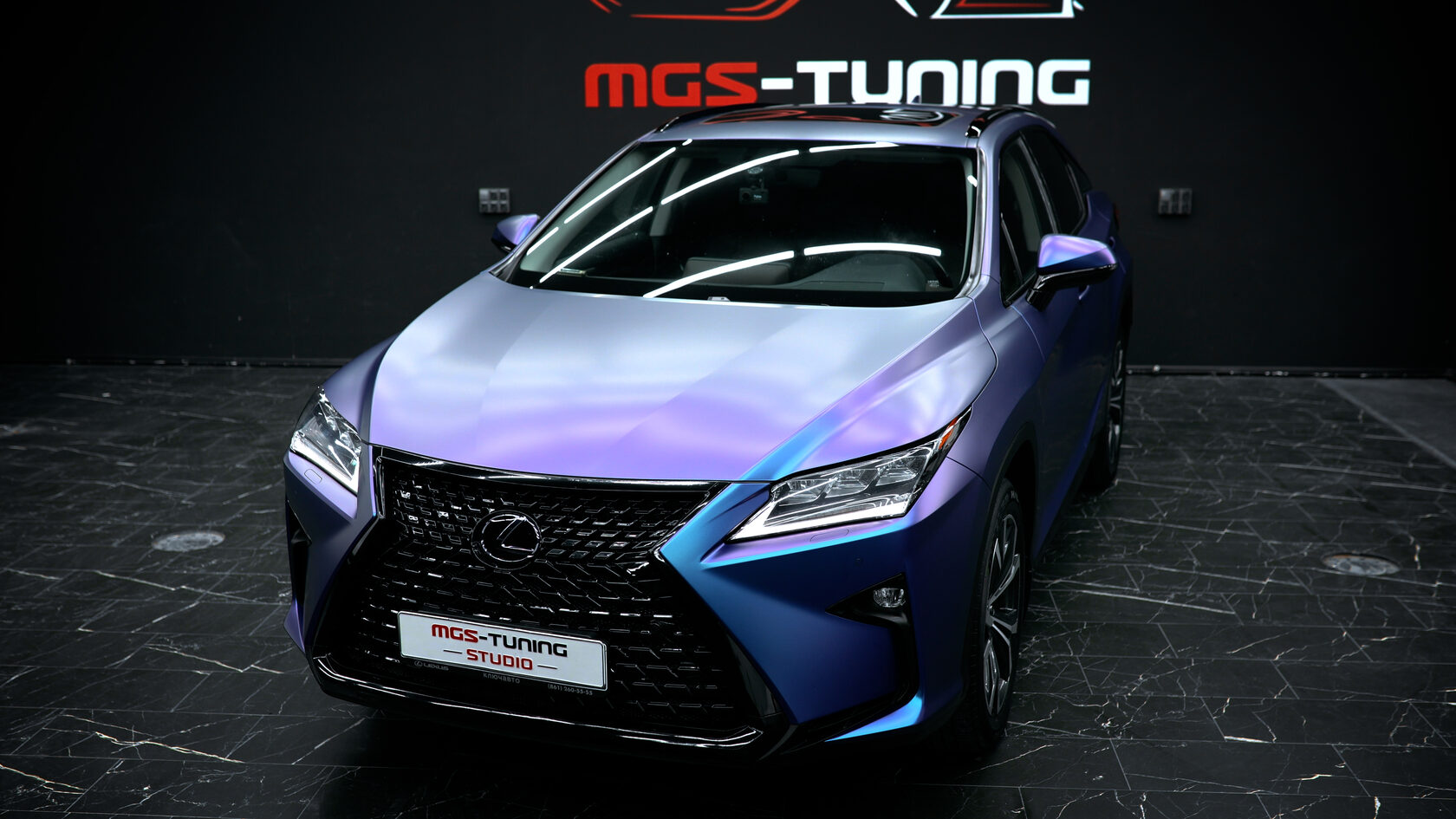 Оклейка Lexus RX300 виниловой пленкой хамелеон