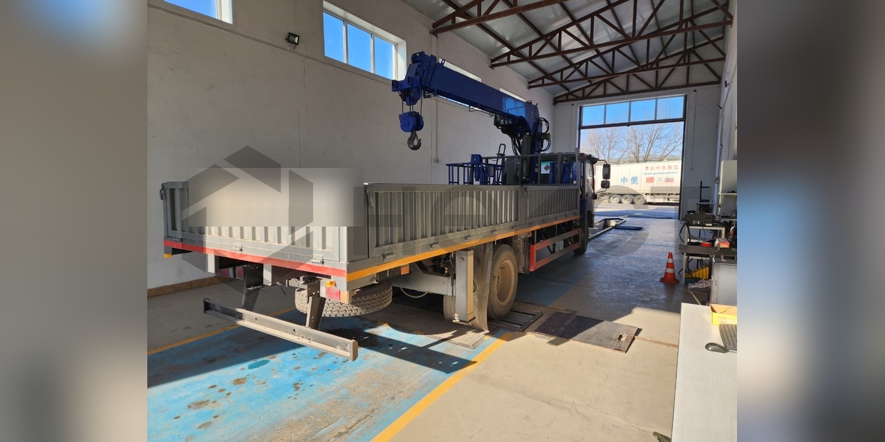 Фото ISUZU ELF № 2