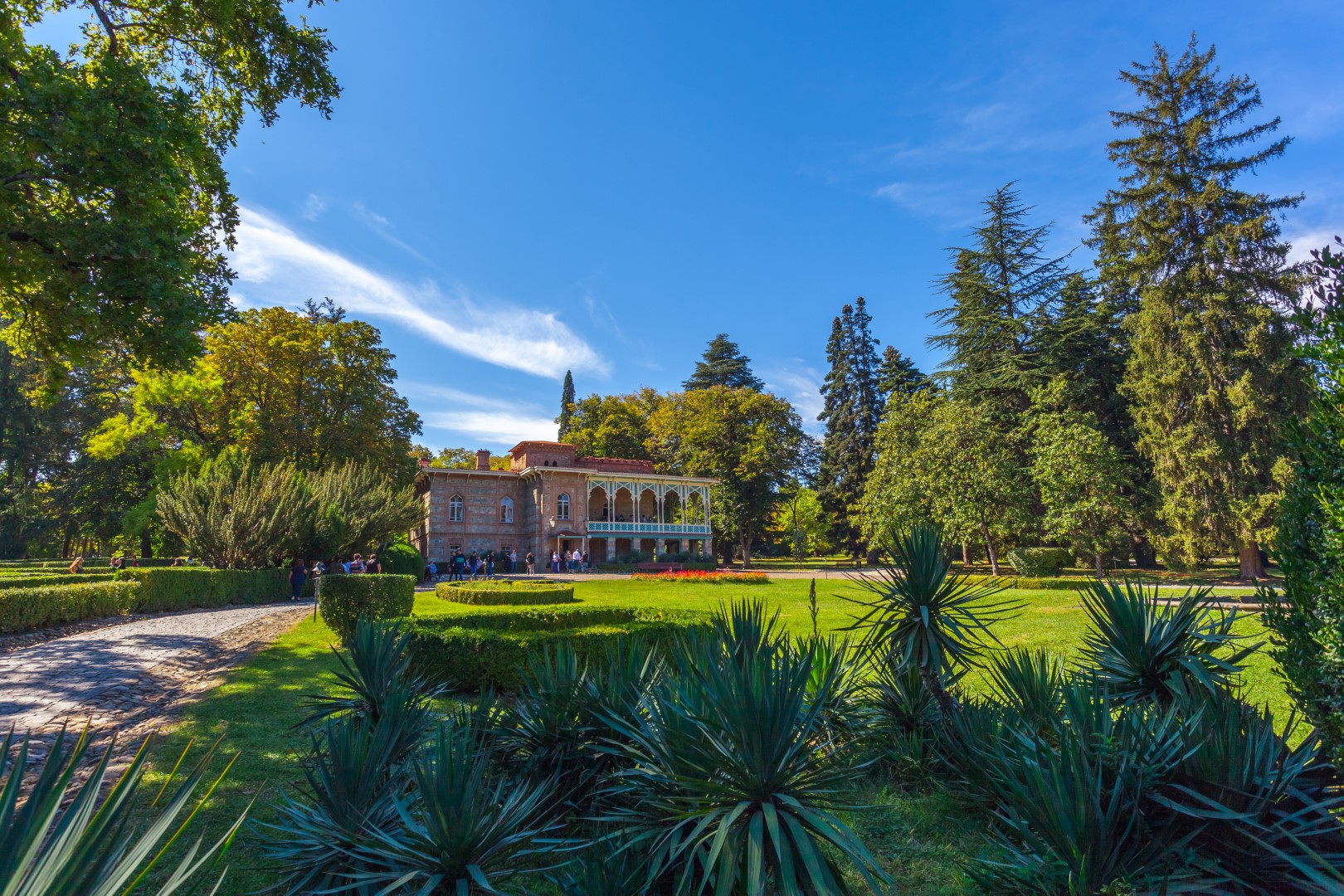 Поместье цинандали грузия. Музей чавчавадзе. Музей чавчавадзе. Усадьба цинандали. Музей чавчавадзе.
