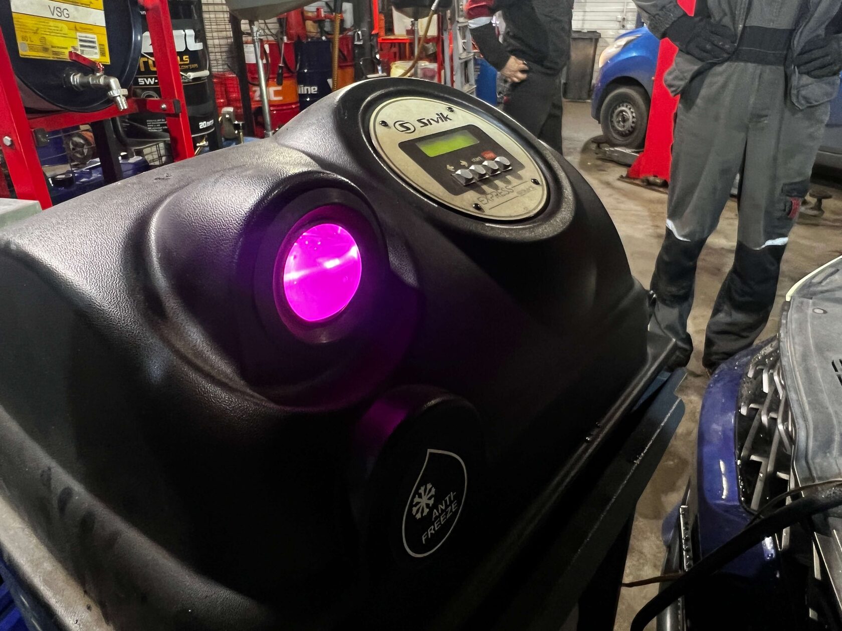 Процесс замены охлаждающей жидкости Kia K5