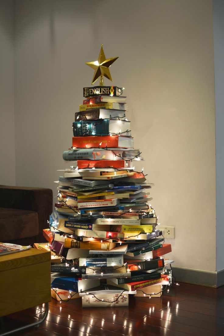 diy-book-christmas-tree