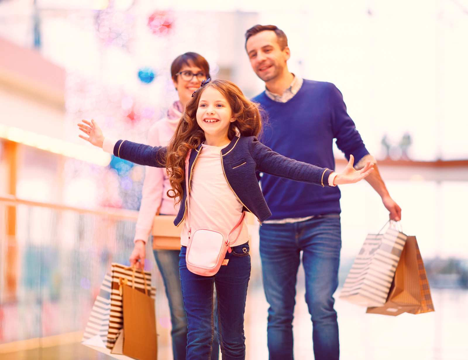 Семья в торговом центре