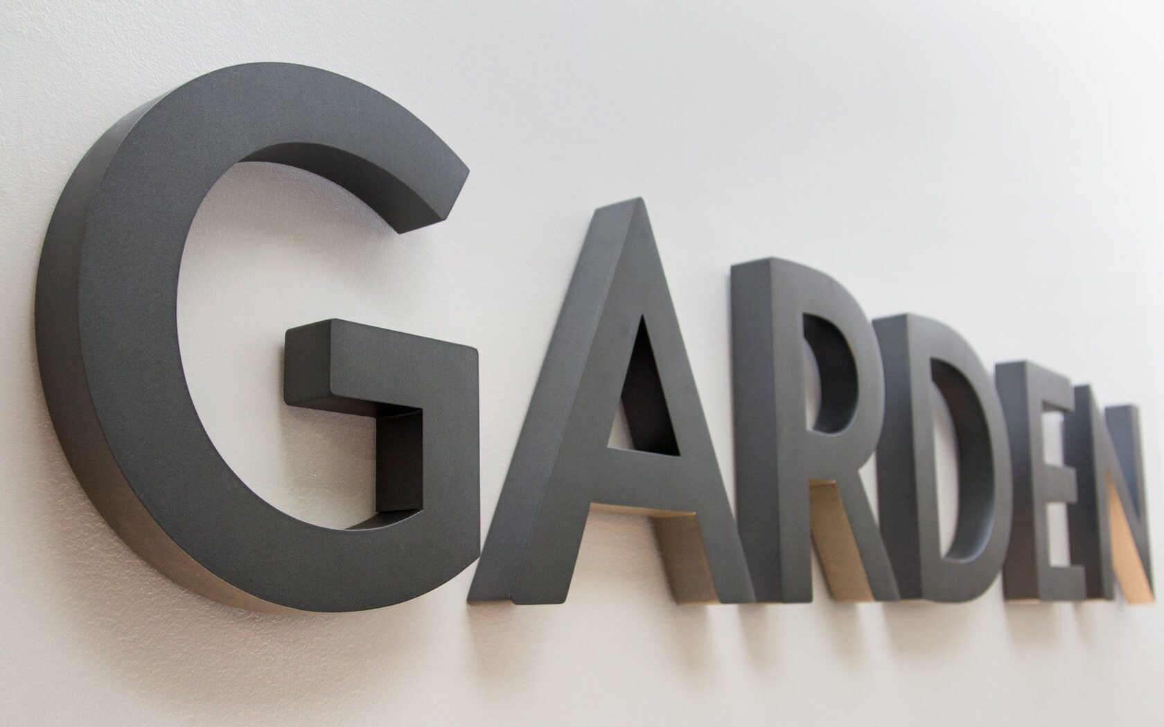 Объемные буквы для салона красоты