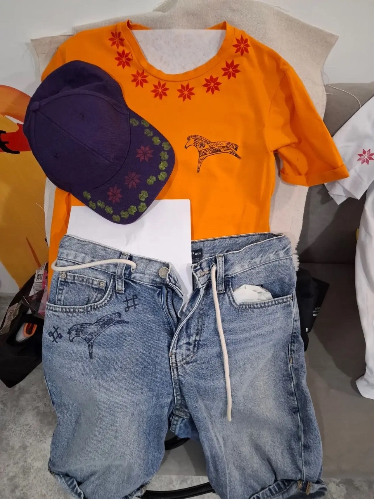 🧵