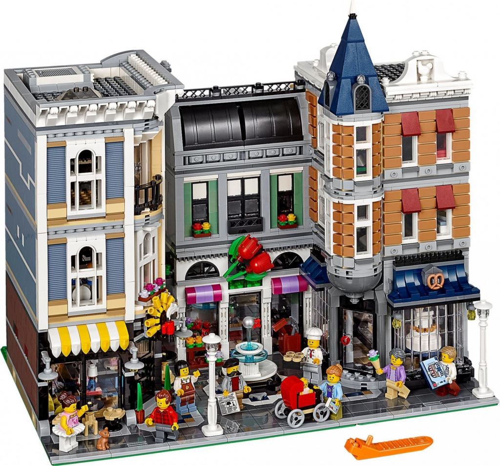 LEGO® Creator 10255 Shromáždění na náměstí