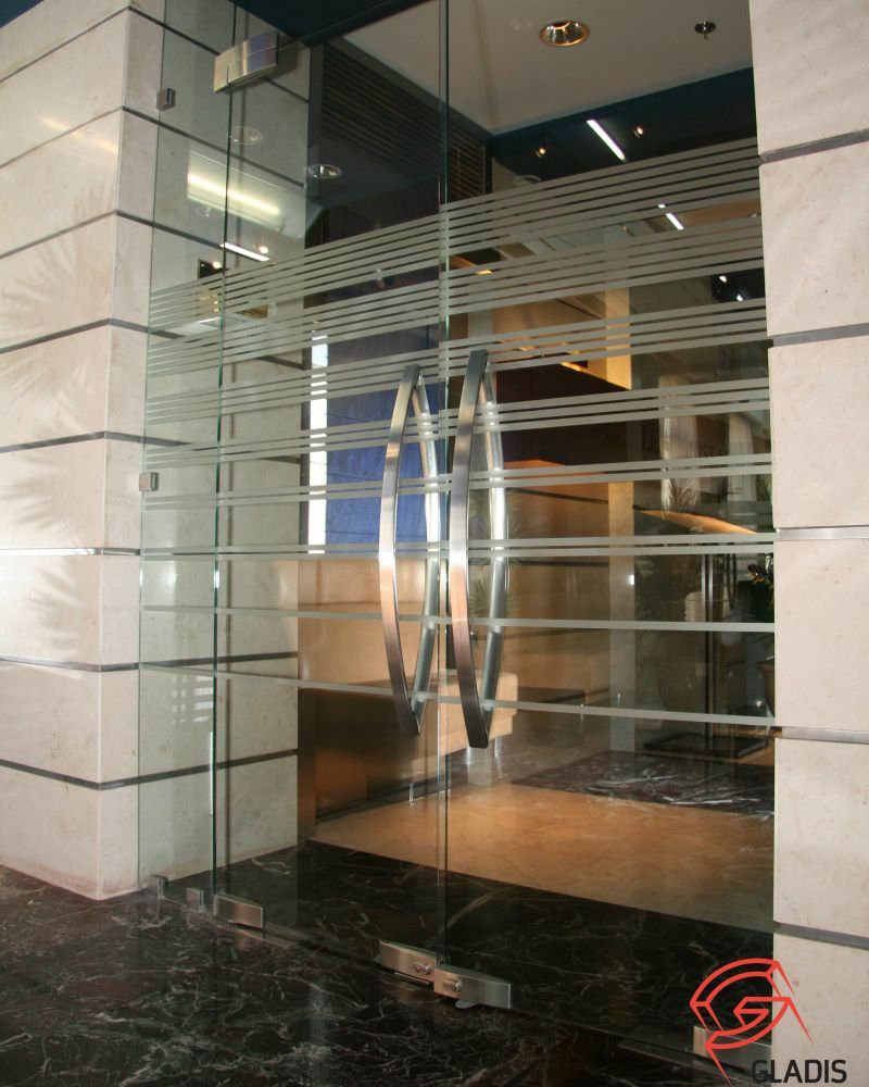 Офисные перегородки из стекла фото