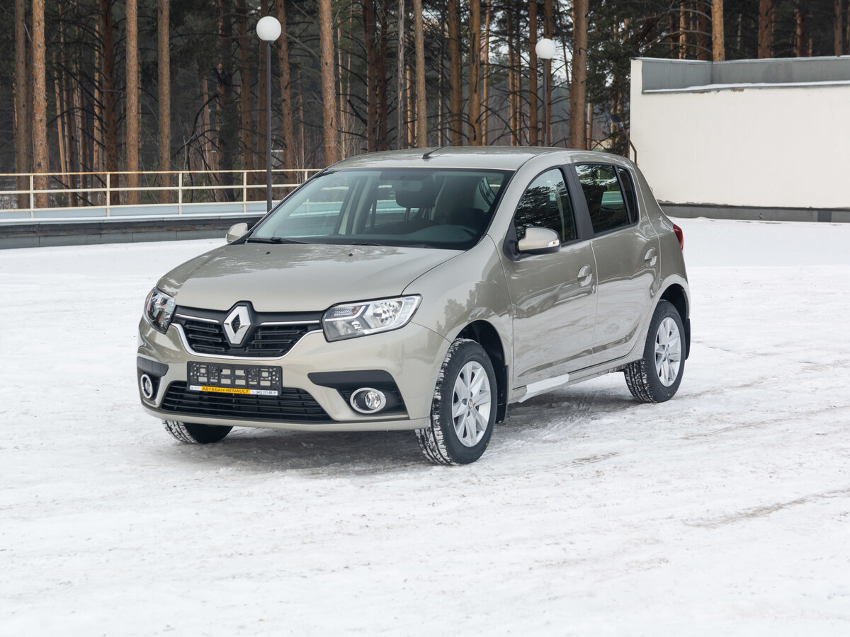 Учебный автомобиль Renault Sandero автошколы Респект Авто