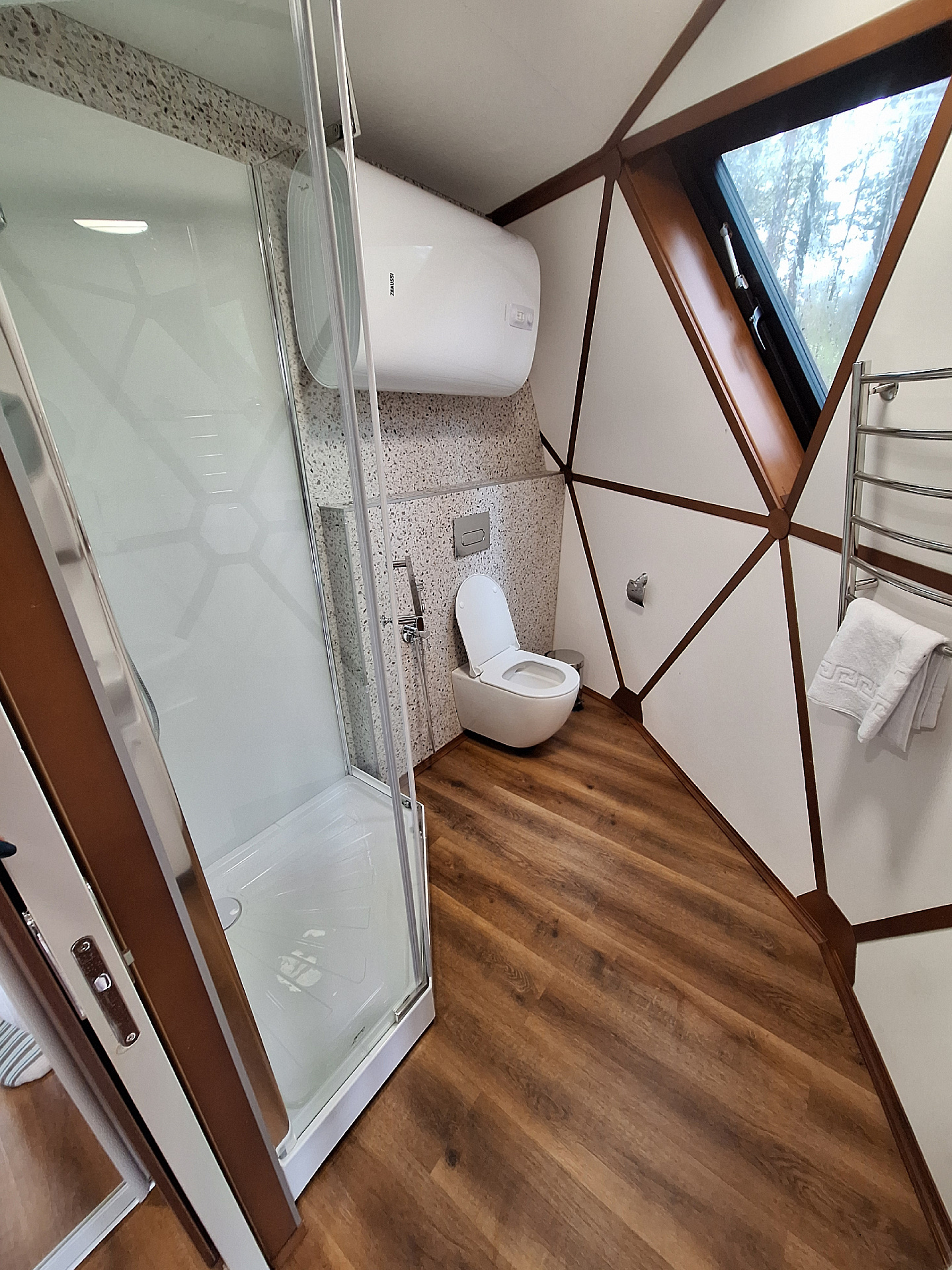 Обустройство санузла в купольном доме