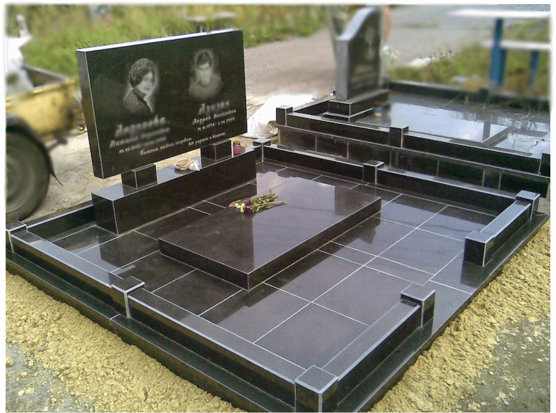 Памятники двойные из мрамора фото