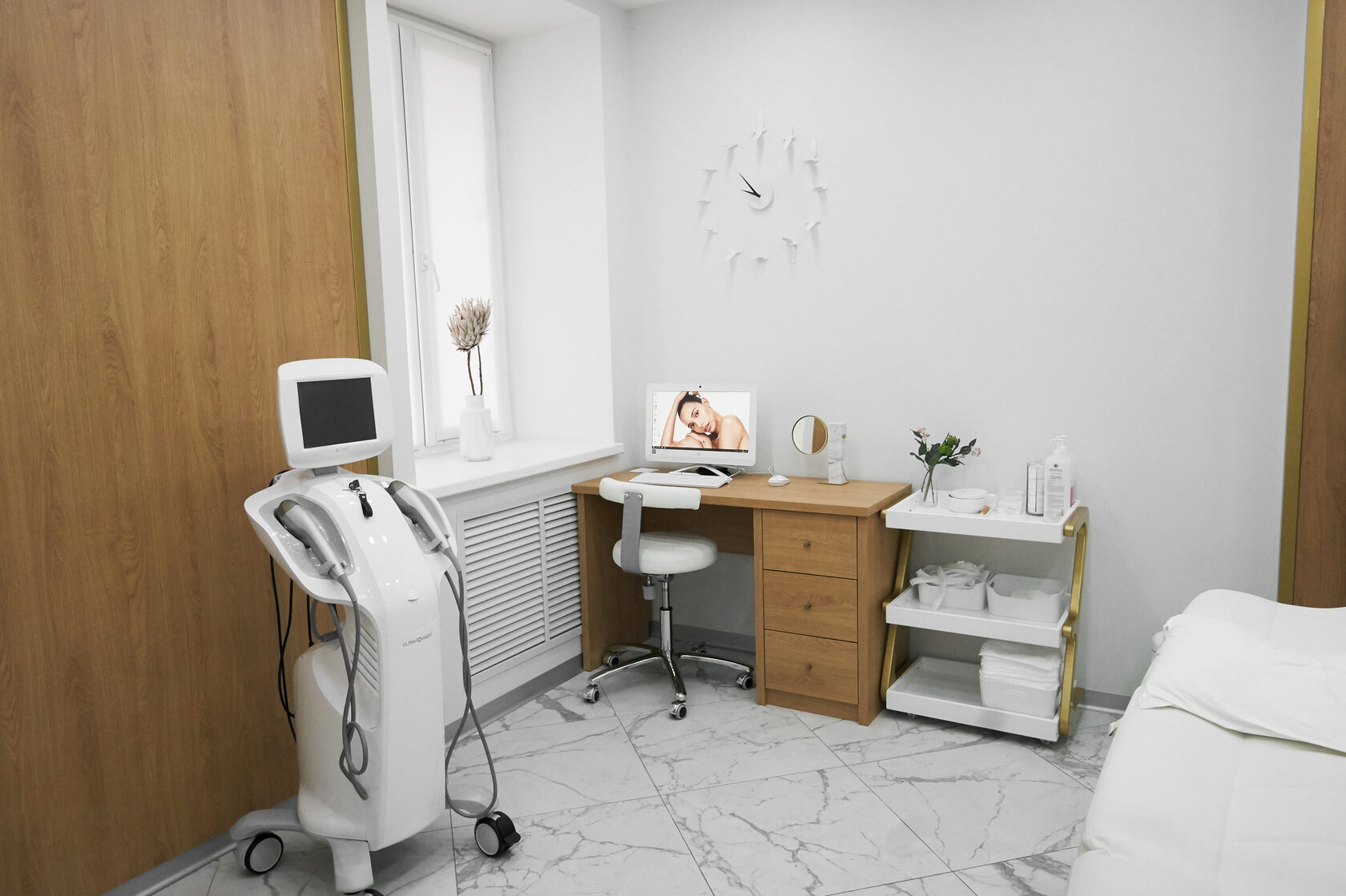 Аппаратная косметология estee clinic, г. Сургут