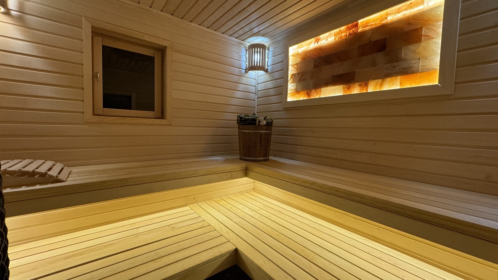 Рядом Даль, центр глэмпинга